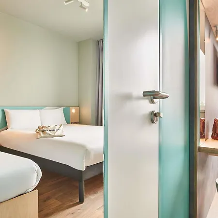 Hotelf1 Le Luc Des Maures Hotel
