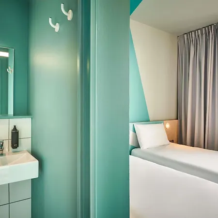 Hotelf1 Le Luc Des Maures Hotel 3*